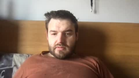 Snapshot of eliot26 chatting on January 18, 10:39 am e26 online show from January 18, 10:39 am