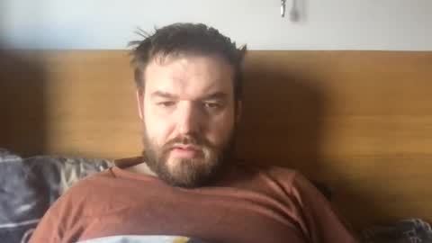 Snapshot of eliot26 chatting on February 1, 11:32 am e26 online show from February 1, 11:32 am