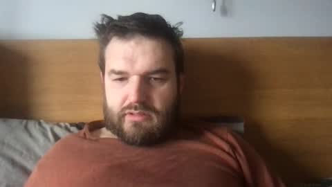 Snapshot of eliot26 chatting on February 7, 11:01 am e26 online show from February 7, 11:01 am