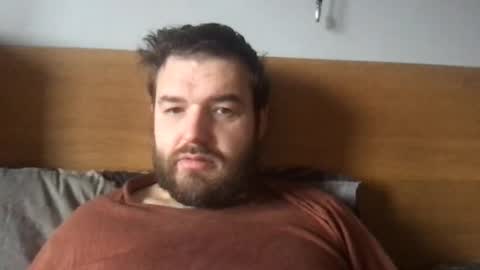 Snapshot of eliot26 chatting on February 8, 11:55 am e26 online show from February 8, 11:55 am