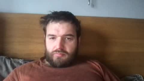 Snapshot of eliot26 chatting on February 8, 3:10 pm e26 online show from February 8, 3:10 pm