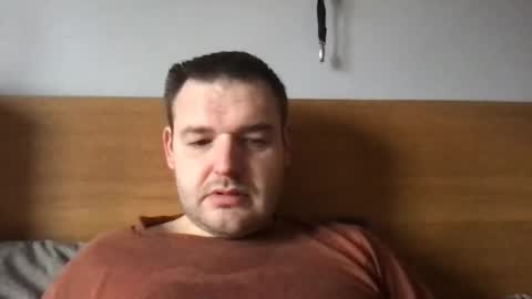 Snapshot of eliot26 chatting on February 16, 10:21 am e26 online show from February 16, 10:21 am