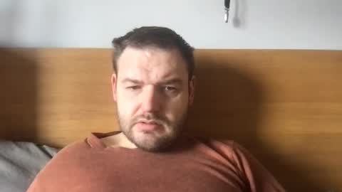 Snapshot of eliot26 chatting on March 1, 10:45 am e26 online show from March 1, 10:45 am