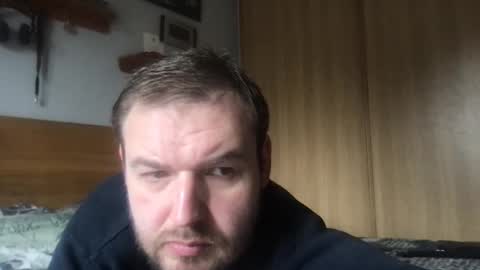 Snapshot of eliot26 chatting on March 3, 12:27 pm e26 online show from March 3, 12:27 pm