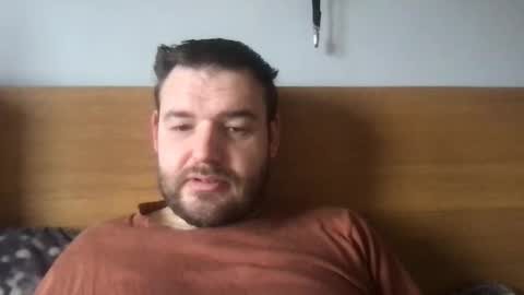 Snapshot of eliot26 chatting on March 10, 10:04 am e26 online show from March 10, 10:04 am