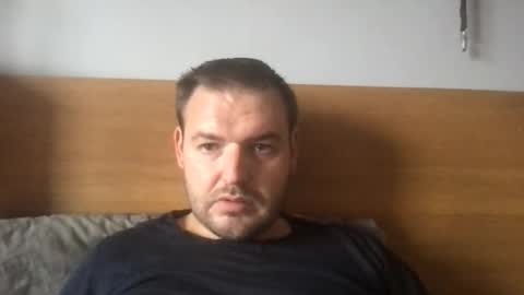 Snapshot of eliot26 chatting on September 20, 1:01 pm e26 online show from September 20, 1:01 pm