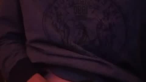 Snapshot of eliotta321 chatting on January 7, 2:20 am eliotta321 online show from January 7, 2:20 am