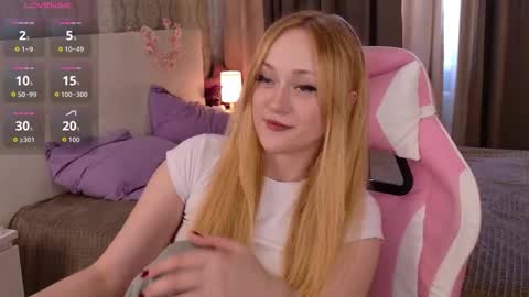 Snapshot of elis_goyard chatting on October 6, 8:56 am Elis online show from October 6, 8:56 am