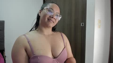 Snapshot of elisa_connors18 chatting on September 20, 10:33 pm online show from September 20, 10:33 pm