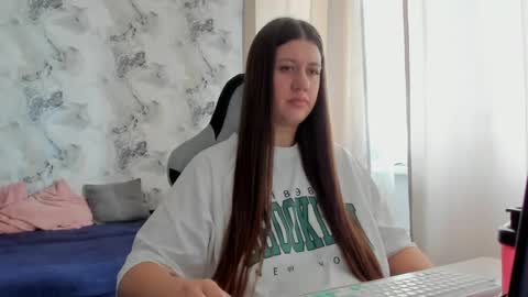 Aletta Oushen online show from July 1, 10:17 am