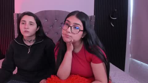 Elisa y Emma online show from April 27, 5:44 pm