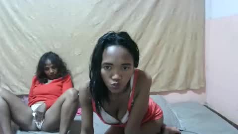 elisabet88 online show from September 17, 9:05 pm