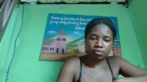 elisabeth2525 online show from January 7, 10:41 pm