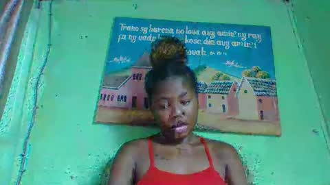 Snapshot of elisabeth2525 chatting on January 15, 12:36 pm elisabeth2525 online show from January 15, 12:36 pm