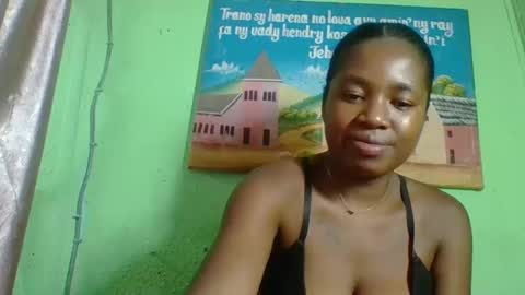 Snapshot of elisabeth2525 chatting on January 16, 5:55 pm elisabeth2525 online show from January 16, 5:55 pm