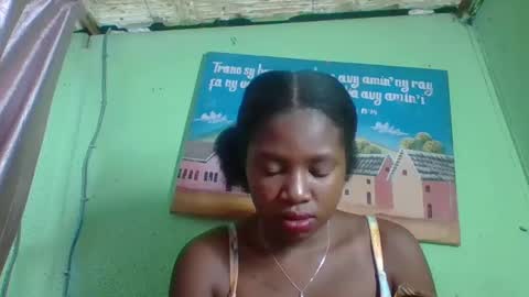 Snapshot of elisabeth2525 chatting on January 18, 4:15 am elisabeth2525 online show from January 18, 4:15 am