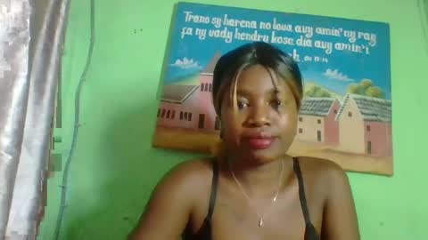 Snapshot of elisabeth2525 chatting on January 20, 5:06 pm elisabeth2525 online show from January 20, 5:06 pm