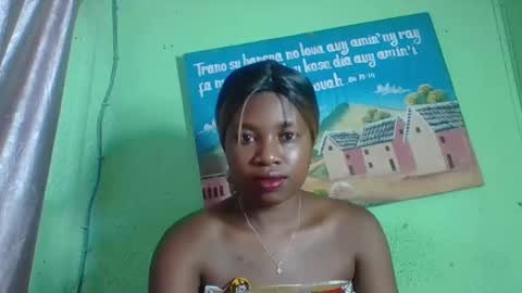Snapshot of elisabeth2525 chatting on January 22, 2:56 pm elisabeth2525 online show from January 22, 2:56 pm