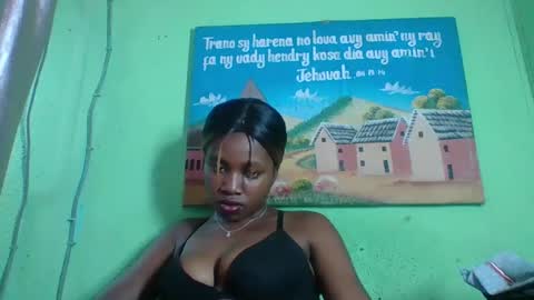 Snapshot of elisabeth2525 chatting on January 28, 10:12 am elisabeth2525 online show from January 28, 10:12 am