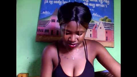 Snapshot of elisabeth2525 chatting on January 31, 1:43 am elisabeth2525 online show from January 31, 1:43 am