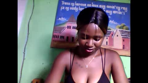 Snapshot of elisabeth2525 chatting on January 31, 6:36 pm elisabeth2525 online show from January 31, 6:36 pm