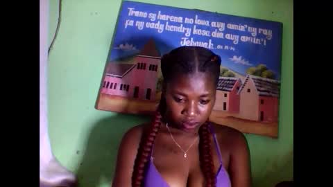 Snapshot of elisabeth2525 chatting on February 2, 3:21 am elisabeth2525 online show from February 2, 3:21 am