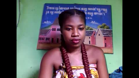 Snapshot of elisabeth2525 chatting on February 3, 12:04 am elisabeth2525 online show from February 3, 12:04 am