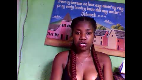 Snapshot of elisabeth2525 chatting on February 3, 2:55 pm elisabeth2525 online show from February 3, 2:55 pm