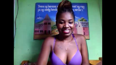 Snapshot of elisabeth2525 chatting on February 10, 5:30 pm elisabeth2525 online show from February 10, 5:30 pm