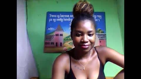 Snapshot of elisabeth2525 chatting on February 11, 3:51 pm elisabeth2525 online show from February 11, 3:51 pm