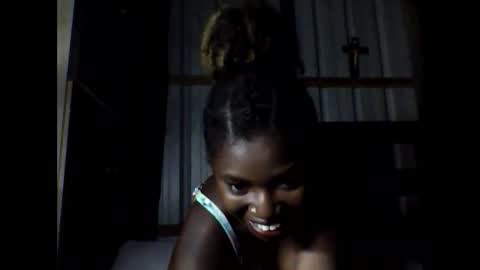 Snapshot of elisabeth2525 chatting on February 27, 4:43 pm elisabeth2525 online show from February 27, 4:43 pm