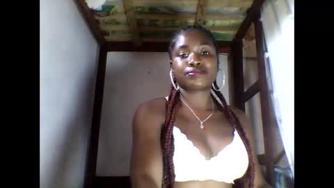 Snapshot of elisabeth2525 chatting on September 12, 10:15 am elisabeth2525 online show from September 12, 10:15 am