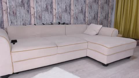 Snapshot of elisabeth_jason chatting on September 24, 3:21 am elisabeth_jason online show from September 24, 3:21 am