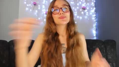 Snapshot of elisabeth_sarmiento chatting on August 8, 10:45 pm elisabeth sarmiento online show from August 8, 10:45 pm