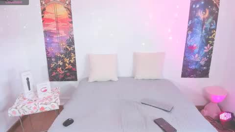 Elizabeth  online show from January 19, 11:58 am