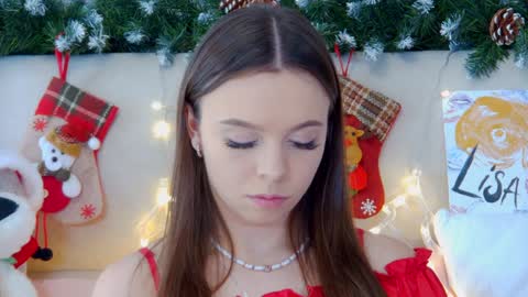 Snapshot of elisabethdavis chatting on December 10, 3:33 pm ElisabethDavis online show from December 10, 3:33 pm