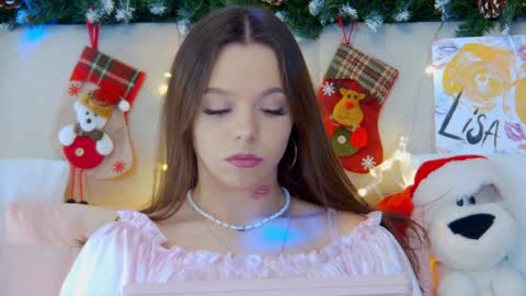 Snapshot of elisabethdavis chatting on December 14, 6:52 pm ElisabethDavis online show from December 14, 6:52 pm