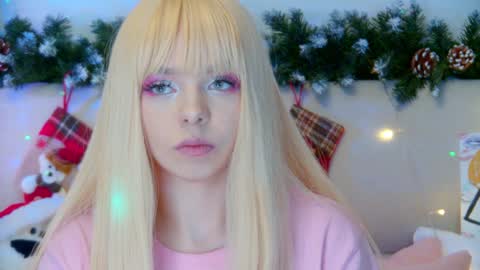 Snapshot of elisabethdavis chatting on January 9, 3:55 pm ElisabethDavis online show from January 9, 3:55 pm