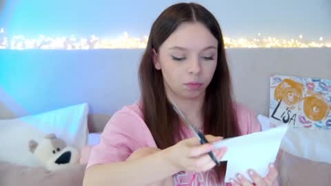 Snapshot of elisabethdavis chatting on January 18, 8:51 pm ElisabethDavis online show from January 18, 8:51 pm