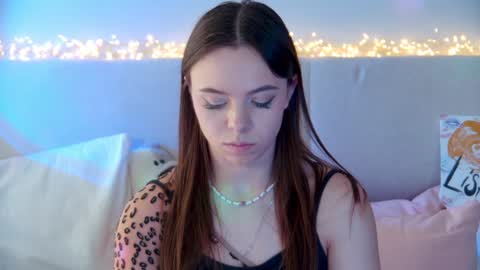 Snapshot of elisabethdavis chatting on January 25, 10:07 pm ElisabethDavis online show from January 25, 10:07 pm