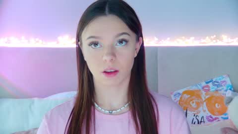 Snapshot of elisabethdavis chatting on February 1, 3:18 pm ElisabethDavis online show from February 1, 3:18 pm