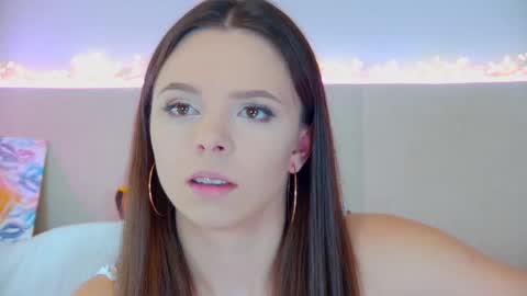 Snapshot of elisabethdavis chatting on February 24, 3:20 pm ElisabethDavis online show from February 24, 3:20 pm