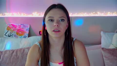 Snapshot of elisabethdavis chatting on February 24, 11:19 pm ElisabethDavis online show from February 24, 11:19 pm