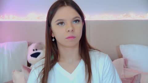 Snapshot of elisabethdavis chatting on March 7, 8:44 pm ElisabethDavis online show from March 7, 8:44 pm