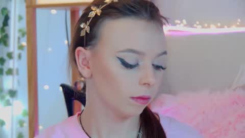 Snapshot of elisabethdavis chatting on September 14, 3:11 pm ElisabethDavis online show from September 14, 3:11 pm