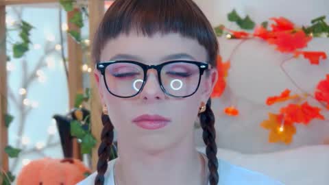 Snapshot of elisabethdavis chatting on September 28, 3:17 pm ElisabethDavis online show from September 28, 3:17 pm