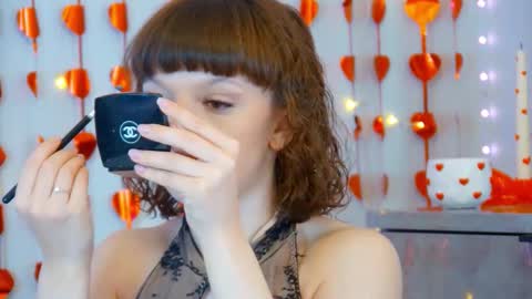 Snapshot of elisabethdavis chatting on February 22, 3:21 pm ElisabethDavis online show from February 22, 3:21 pm