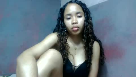 elisabethee online show from June 16, 12:24 am