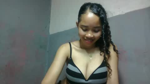 elisabethee online show from June 29, 12:50 am