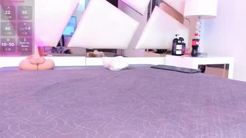 Snapshot of elisabethmassey chatting on November 29, 2:31 pm Liss online show from November 29, 2:31 pm